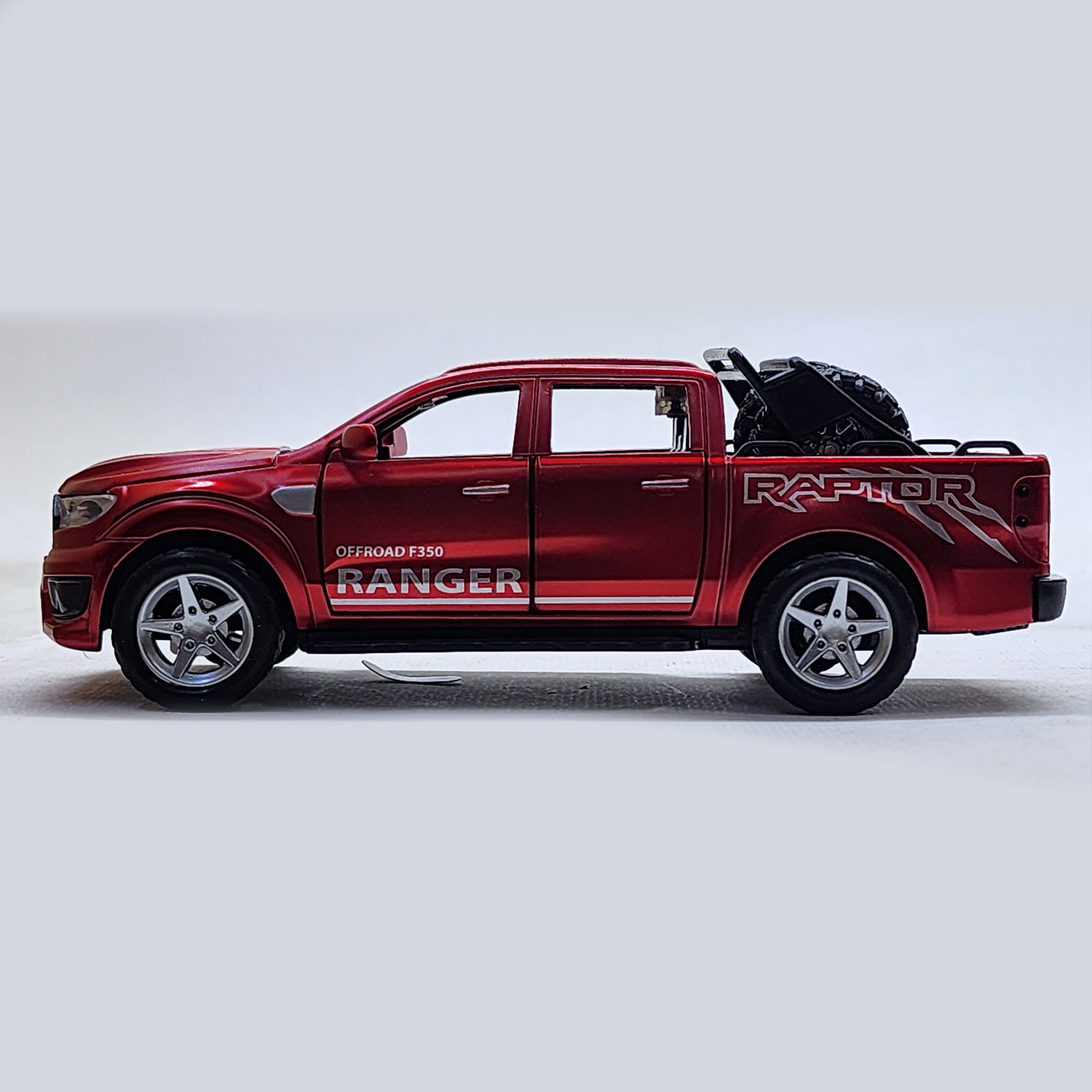 ماشین بازی مدل فلزی FORD RAPTOR