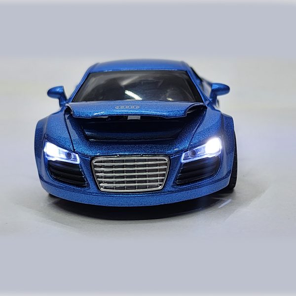 ماشین بازی مدل فلزی عقب کش موزیکال AUDI A4