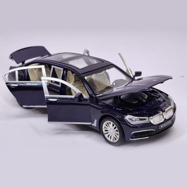 ماشین بازی مدل لیموزین بی ام و BMW 760LI