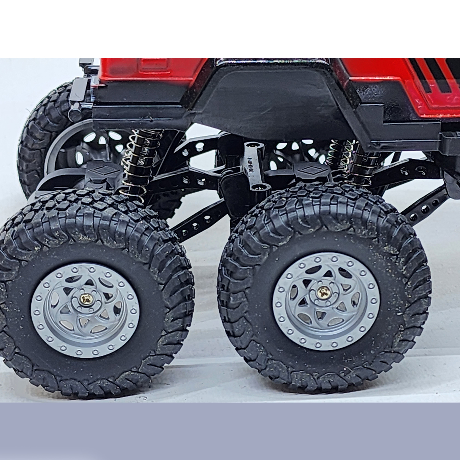 ماشین بازی مدل فنری 6 چرخ SUPER OFFROAD