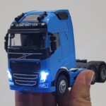 ماشین بازی ناب سل مدل 10 چرخ VOLVO FH طرح دو محور - تصویر 3
