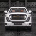 ماکت ماشین ناب سل مدل تویوتا لندکروز فلزی TOYOTA LANDCRUISER LC300 به همراه جاسوییچی - تصویر 4