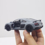 ماشین بازی ناب سل مدل موزیکال چراغ دار AUDI R8 - تصویر 7