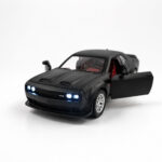 ماکت ماشین ناب سل مدل دوج چلنجر هلکت فلزی چراغدار موزیکال کد HAND PAINTED DODGE CHALLENGER HELCAT REDTRIME SCALE1:48 به همراه استند و باکس شفاف - تصویر 3